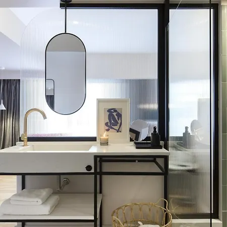 L'avventura Hotel 2*